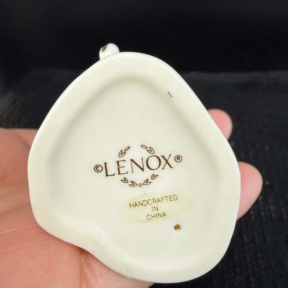 Lenox Dolphin Figurine Ivory China Gold Trim Handcrafted Nautical‎ Decor 4 Inch